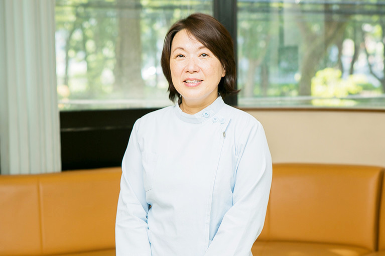 小児科では女性医師が診察にあたっています